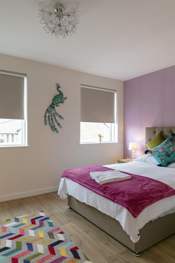 Modern & Exquisite Trumpington Townhouse With Parking & 5 Mins To Papworth Hospital CBG Eksteriør billede