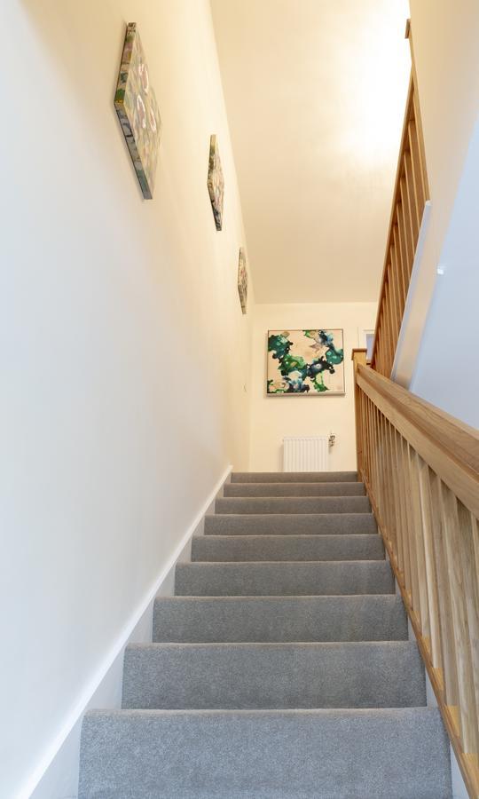 Modern & Exquisite Trumpington Townhouse With Parking & 5 Mins To Papworth Hospital CBG Eksteriør billede